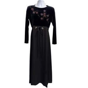 Vintage Velvet Floral Belted Whimsigoth Black Witchy Long Sleeve Crew Neck Dress